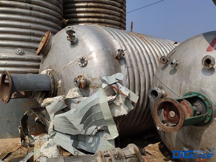 損壞的反應(yīng)釜