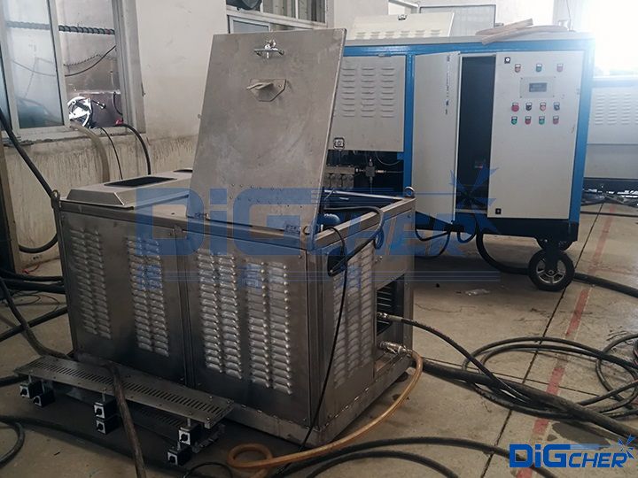 德高潔水下切割機高壓水主機